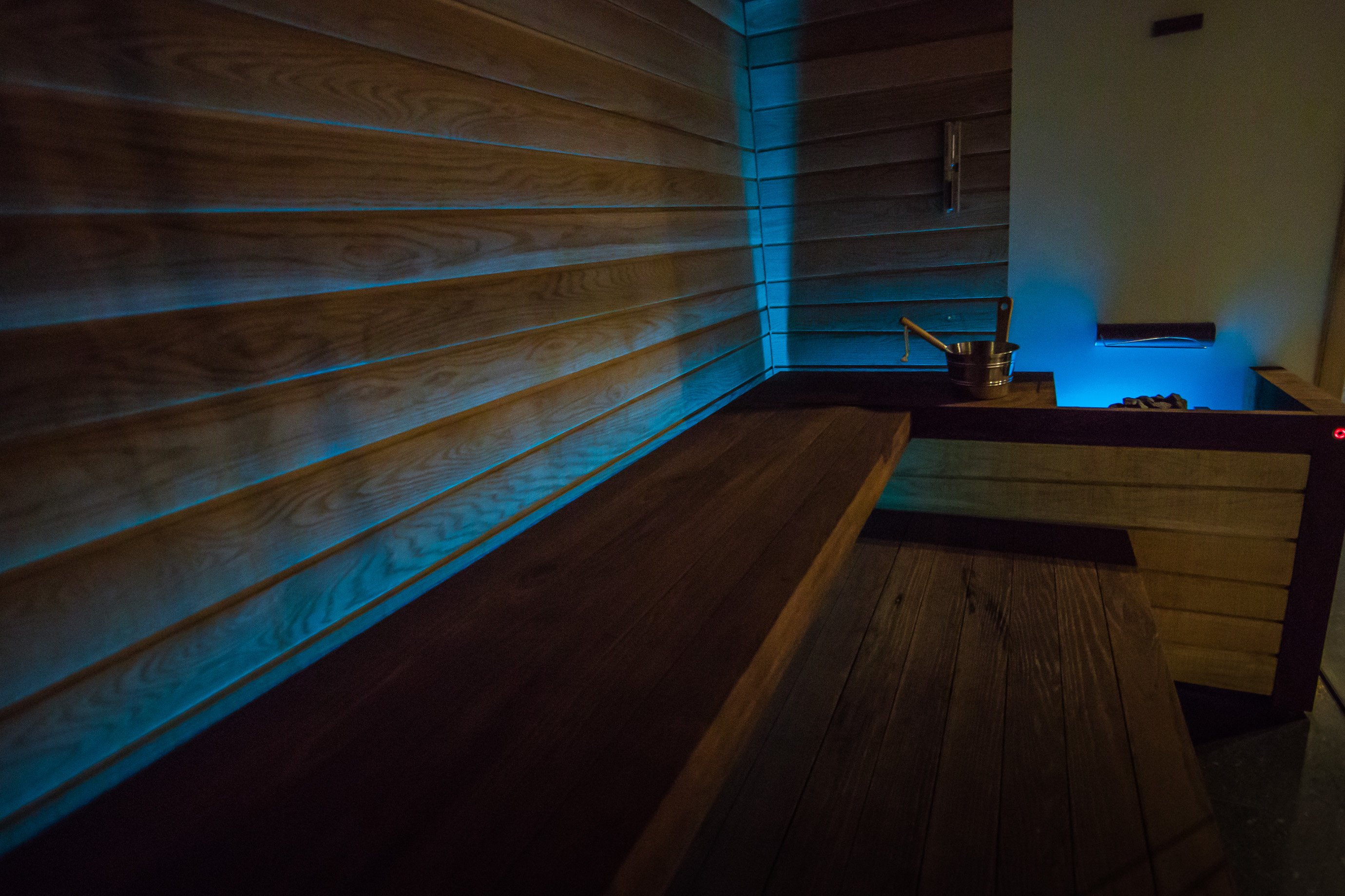 serrano 240 sauna